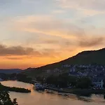 Elegant With Direct River View, Balcony And Parking In Appartamento