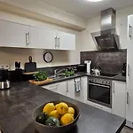 Elegant With Direct River View, Balcony And Parking In * Bernkastel-Kues