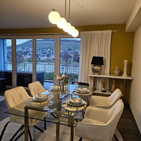 Elegant With Direct River View, Balcony And Parking In Lejlighed Bernkastel-Kues