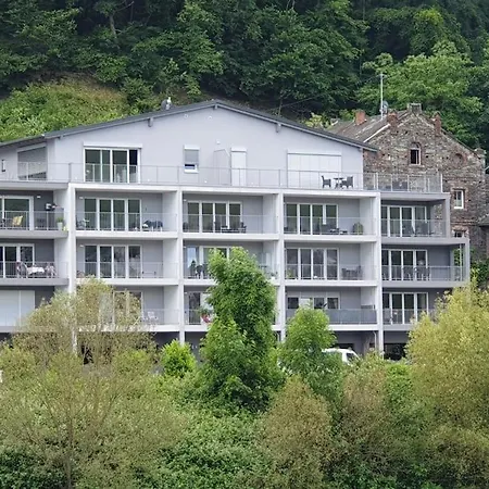 Apartment Deluxe 3-rooms River View, *