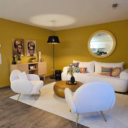 Lejlighed Elegant With Direct River View, Balcony And Parking In Bernkastel-Kues