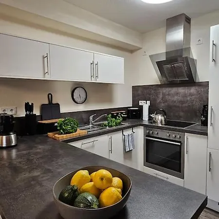 Elegant With Direct River View, Balcony And Parking In * Bernkastel-Kues