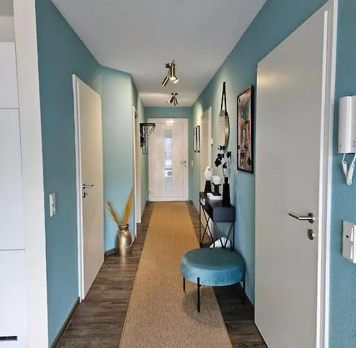 Elegant With Direct River View, Balcony And Parking In Apartamento