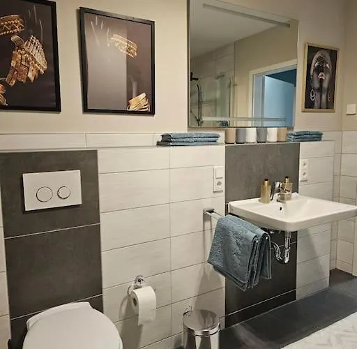 Elegant With Direct River View, Balcony And Parking In *