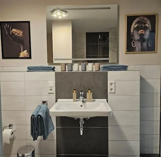 Elegant With Direct River View, Balcony And Parking In *