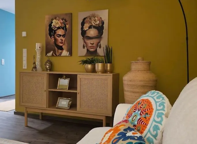 Elegant With Direct River View, Balcony And Parking In Apartamento Bernkastel-Kues