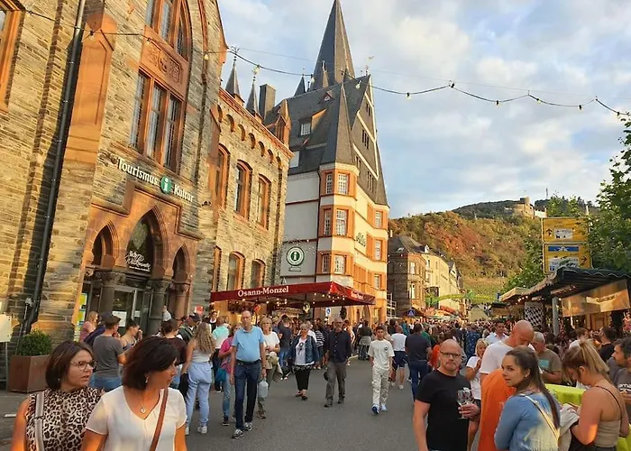 Elegant With Direct River View, Balcony And Parking In Apartamento *